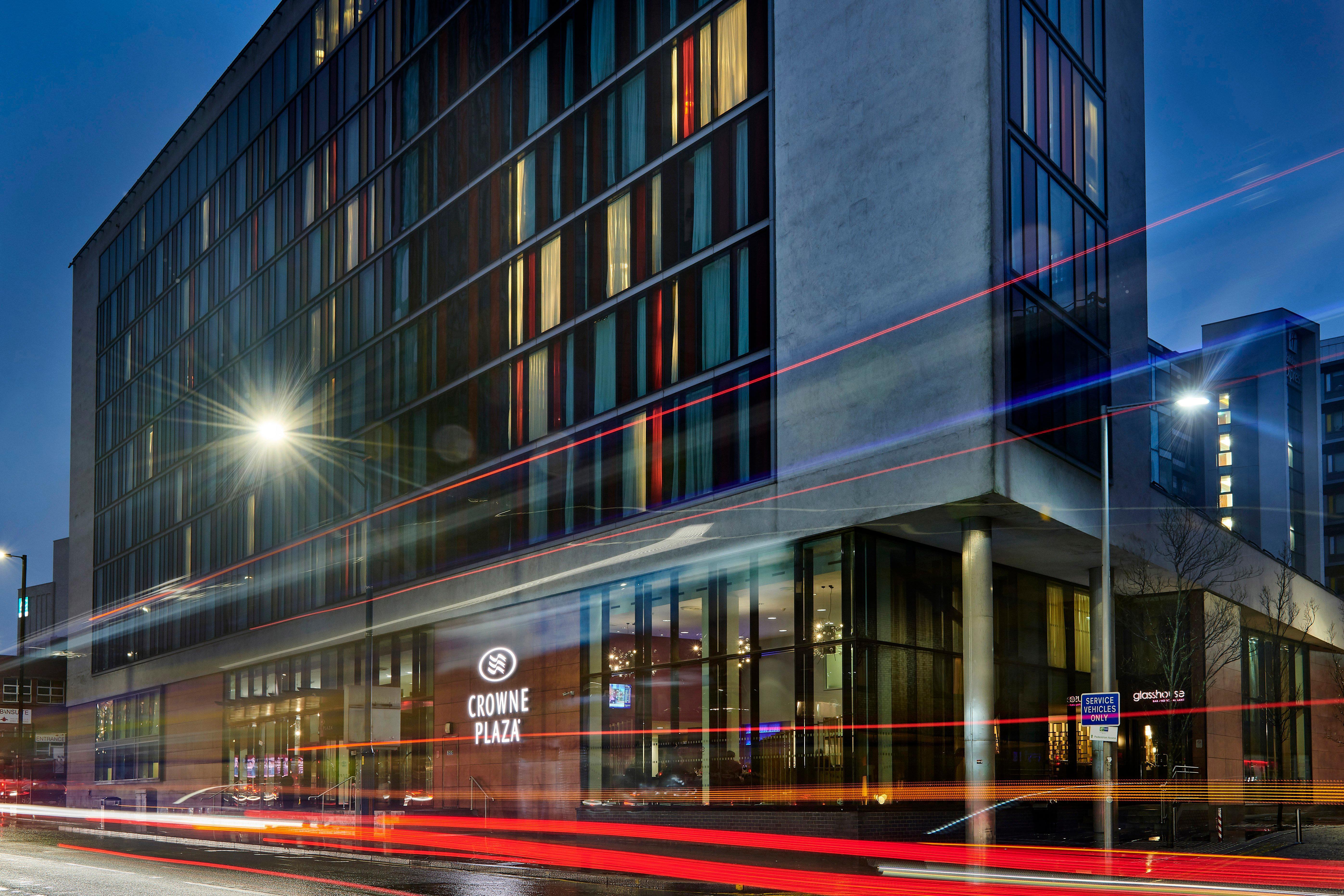 Crowne Plaza Manchester City Centre By Ihg Hotel Exterior photo